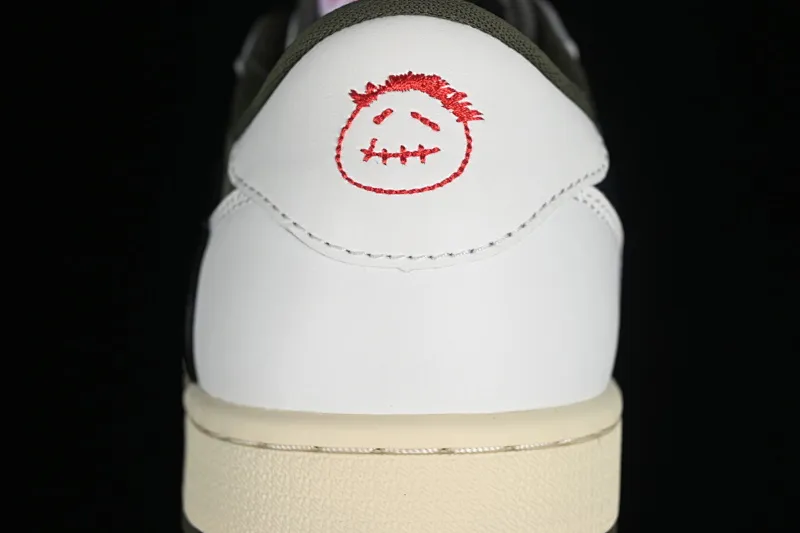 All categories Air Jordan Jordan series basketball shoes Air Jordan 1 Low foreign trade version Travis Scott x Air Jordan 1 Low OG AJ1 Joe 1 undercut low DM7866-200